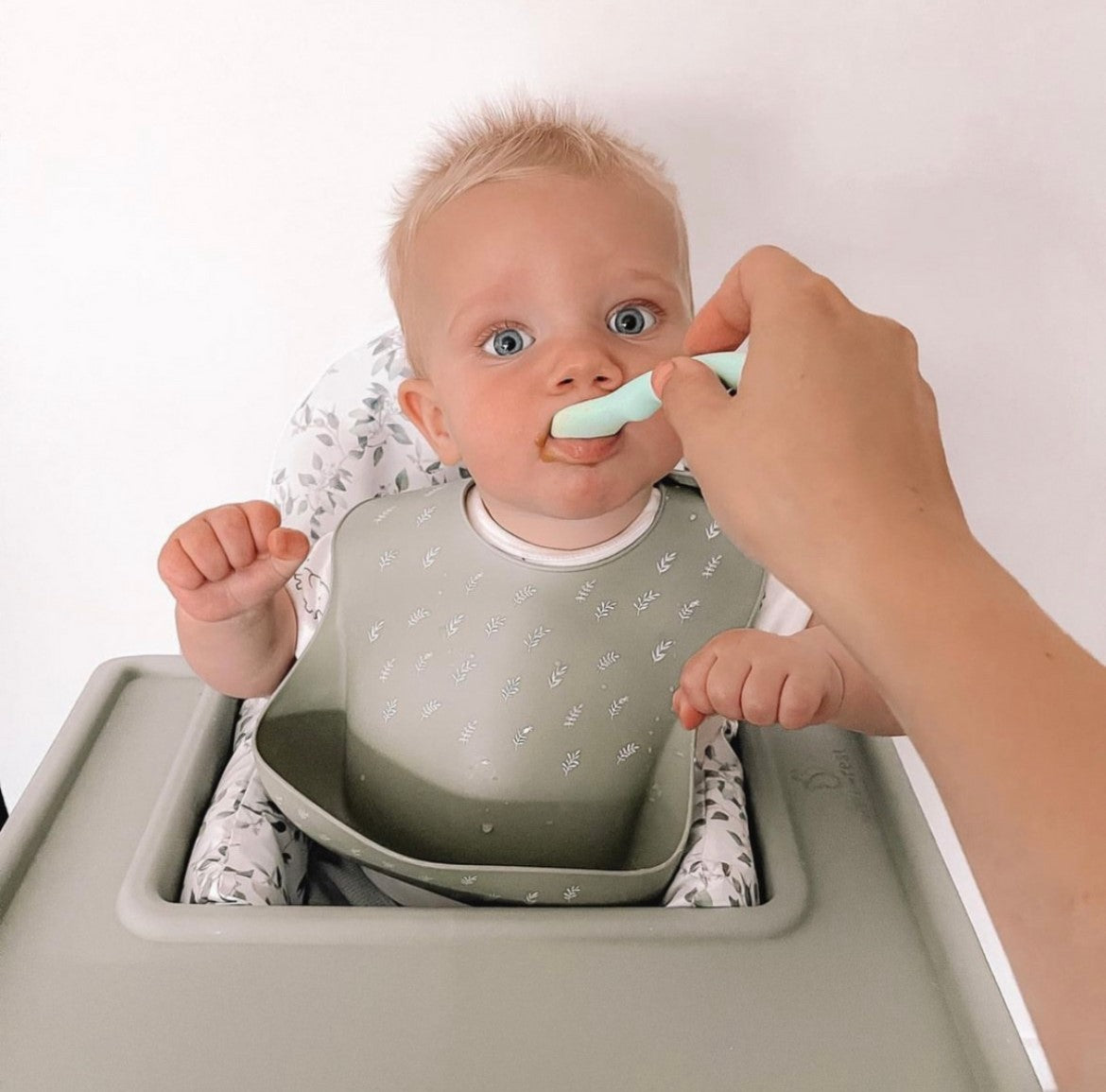 Silicone Bib with Spoon - Olive